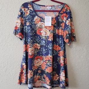 NWT lularoe Perfect T